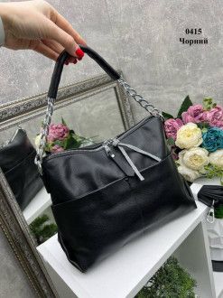 Чорна - стильна молодіжна сумочка на блискавці з ручкою-ланцюжком та 4 відкриті додаткові кишені (0415)