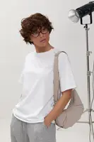 Однотонна футболка з необробленим низом - білий цвет, ONE SIZE