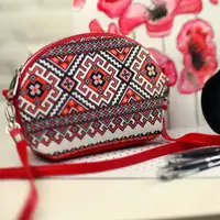 Сумка маленькая Coquette Украинский орнамент с красным кожзамом 18x14x7 см (COQ_DEV051_KR)