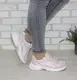 Розовые молодежные кроссовки на весну-лето с розовой сеточкой.