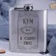 Фляга стальная "Кум №1 во всем мире", украинская, Деревянная подарочная коробка с гравировкой