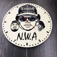 Годинник настінний «N. W. A», дерев'яний циферблат