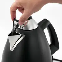 Електрочайник DeLonghi KBX-2016-BK 1,7 л чорний