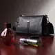 Женская сумка с металлическим украшением посередине из натуральной кожи Vintage 22607 Черная