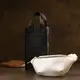 Стильная кожаная сумка на пояс GRANDE PELLE 11356 Белый