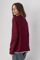 Жіночий лонгслів oversize з контрастною окантовкою по краях - бордо колір, S