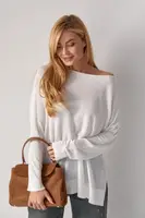 Жіночий джемпер з суцільнокроєними рукавами - молочний цвет, ONE SIZE