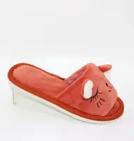 Женские коралловые велюровые тапочки с ушками коралл.
