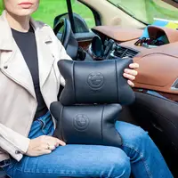 Преміальний набір автоподушок BMW із натуральної шкіри – подушки + брелок
