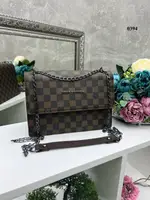 Коричневая клетка  — стильный, качественный, каркасный клатч на цепочке под клапаном (0394)