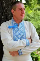 Чоловіча вишиванка Матвій на сірому льоні синя вишивка