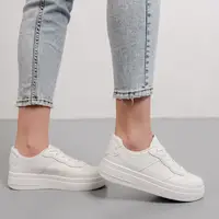 Кросівки жіночі Fashion Tracy 3937 38 розмір 24,5 см Білий