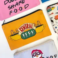 Женская косметичка с принтом на молнии Central perk 20х12 см