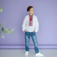Вишивка Moderika Грицько біла з червоною вишивкою 152