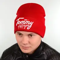 Шапка L18021 красный