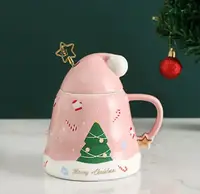 Кружка с крышкой и ложкой Елка 5693 470 мл розовая