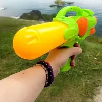 Водний пістолет з накачуванням, 32 см (зелений)