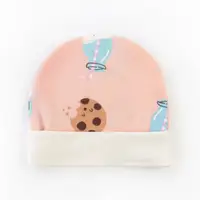 Шапочка на манжете для девочки.