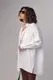 Женская рубашка в стиле oversize с разрезами - белый цвет, S/M