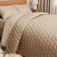 Покрывало на кровать Silhouette 220x240 IDEIA двухстороннее прочная стежка ткани антиаллергенное беж