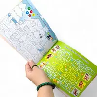Розвиваюча книга "Весела логіка" з наліпками, А5