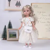 Лялька висота: 34 см, імітація скляних очей, взуття, в коробці