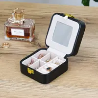 Скринька для прикрас мала з дзеркалом із екошкіри чорна 10*10*5 см Гранд Презент JZ-004-5
