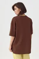 Трикотажна футболка oversize з написом - коричневий колір, ONE SIZE
