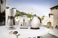 Тостер DeLonghi СTOT-2103-BG 900 Вт бежевий