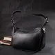 Аккуратная кожаная женская сумка полукруглого формата с одной ручкой Vintage 22411 Черная