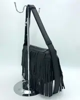 Женская сумка «Догги» черная с бахрамой