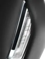 Электрочайник DeLonghi KBIN-2001-BK 1,7 л черный