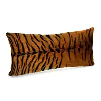 Подушка для дивана бархатная Окрас тигра 50x24 см (52BP_22NG016)