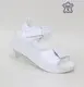 Стильные женские кожаные босоножки на платформе в белом застежки липучки. белый