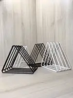 Подставка под доски,книги,журналы DecorArt \"\" 200х170х130 мм