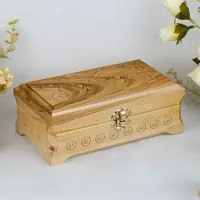 Шкатулка Дерев'яна різблена черешня 19*11 см Гранд Презент СДАР 021Ч