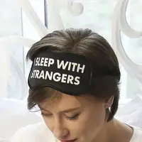 Маска для сна с принтом, дорожная повязка для глаз, бархат I sleep with strangers 18,5×8,5 см