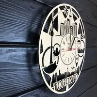 Круглий настінний годинник з дерева «Канада, Торонто»