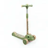 Самокат трехколесный Skyper DN-1147 колеса PU со светом и музыкой. Green and Beige (189241)