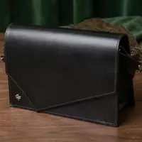 Жіноча стильна сумка з натуральної шкіри GRANDE PELLE 11434 Чорний