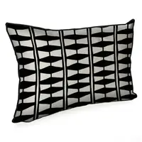 Подушка интерьерная с мешковины Black and white ornament 45x32 см (43PHB_FLORA004)