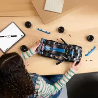 Конструктор LEGO Technic Автомобиль для гонок Porsche GT4 e-Performance 834 детали (42176)