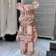 Фигурка Bearbrick розового цвета 50 см. Дизайнерская игрушка Беарбрик розовый. Фигурка для интерьера медведь