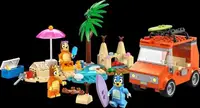 Конструктор LEGO Bluey Пляж и семейная поездка на автомобиле Блуи 133 детали (11202)