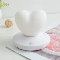 Силіконовий LED світильник-нічник з акумулятором Серце Білий