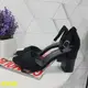Босоножки классика с лямкой на широком устойчивом каблуке черные замшевые размер 40 26 см