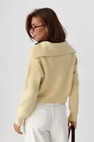 Джемпер у рубчик із відкладним коміром - кремовий колір, ONE SIZE