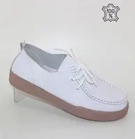 Белые женские подлинные кожаные мокасины с кружевным белым