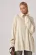 Жіночий светр oversize з коміром на блискавці - бежевий цвет, S