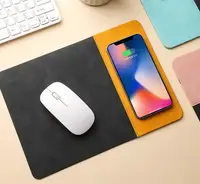 Коврик для мыши с беспроводной зарядкой для смартфона · Игровая поверхность для мышки с технологией QI